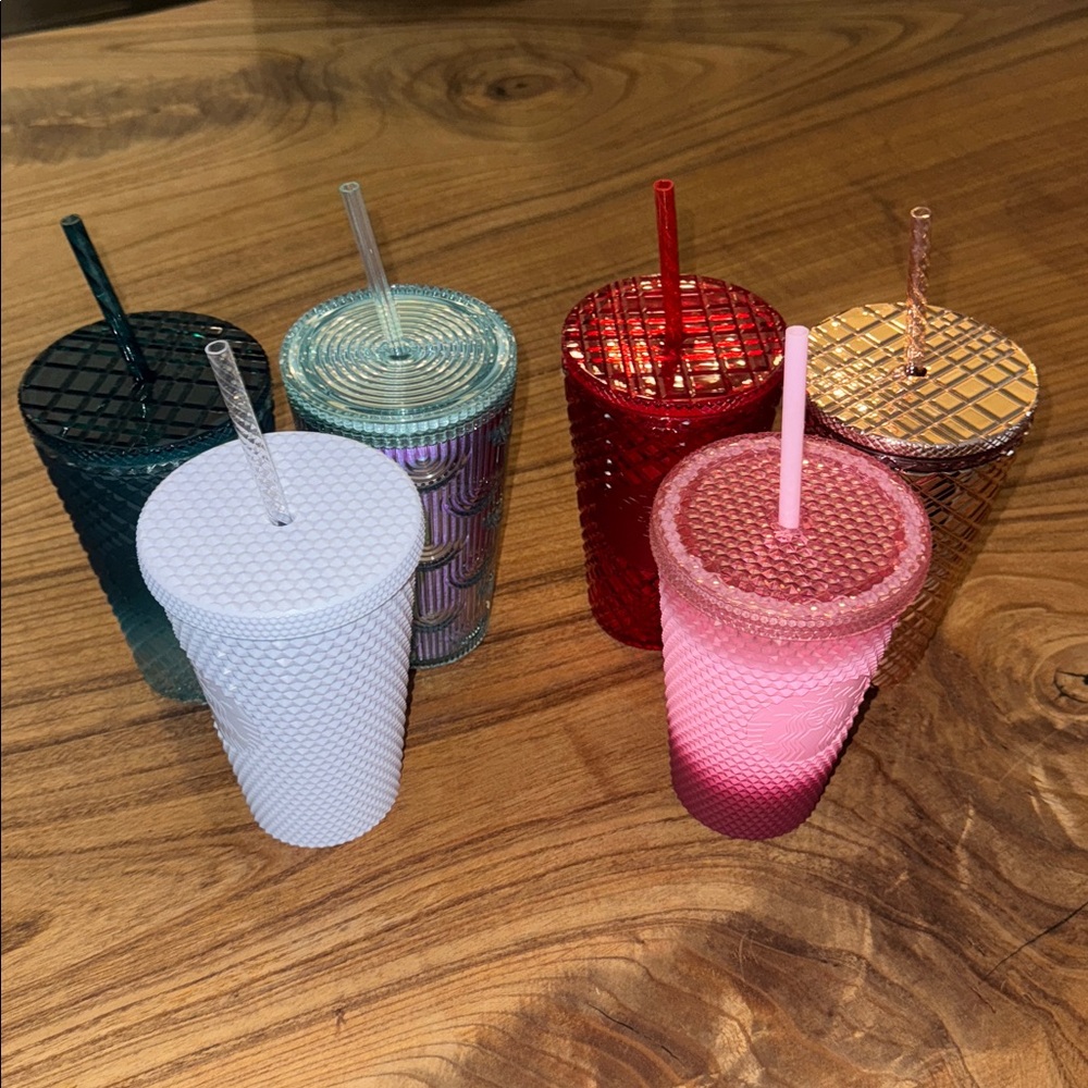 Starbucks 16oz Textured Tumblers with Straws like new used very few times